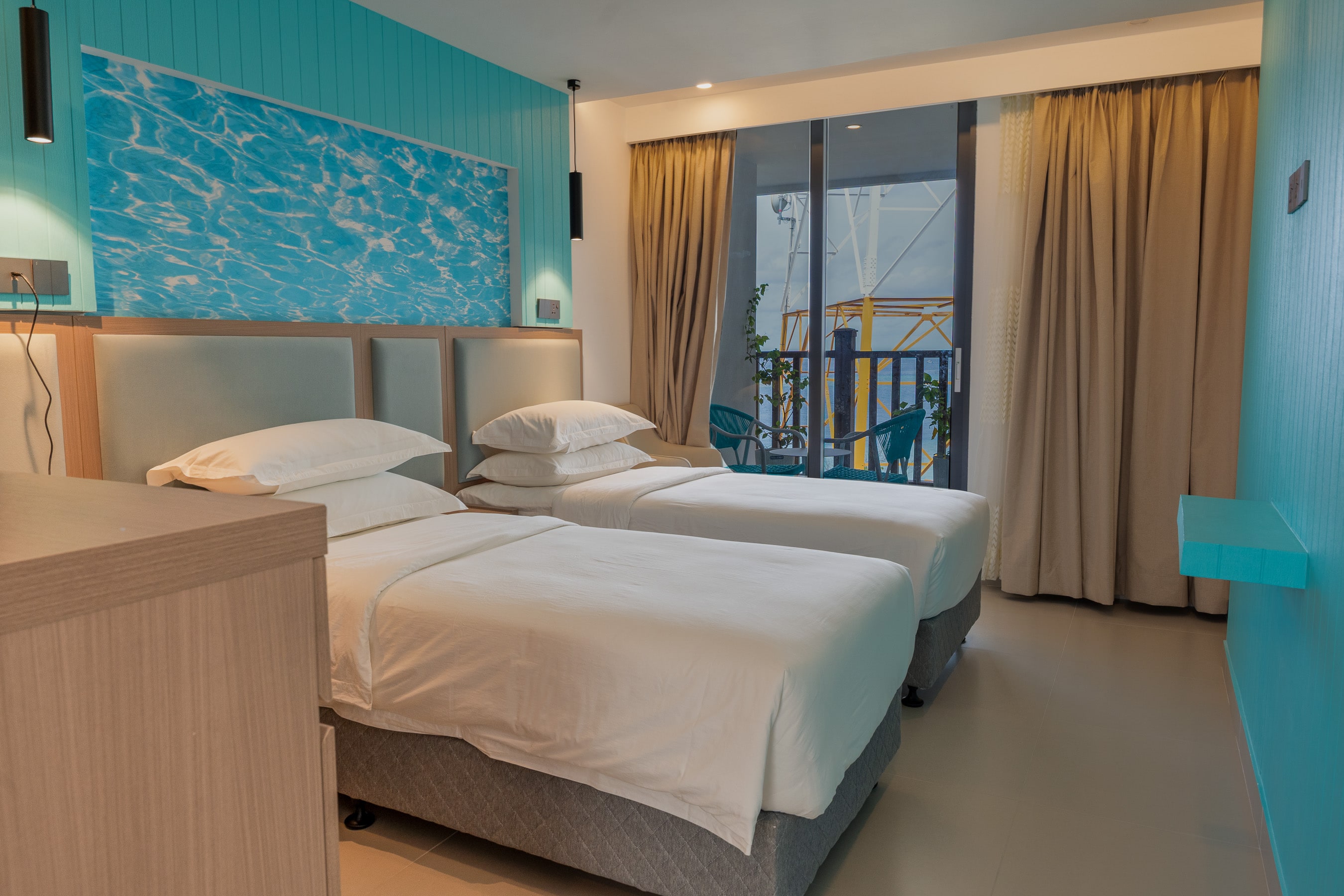 twin bedroom